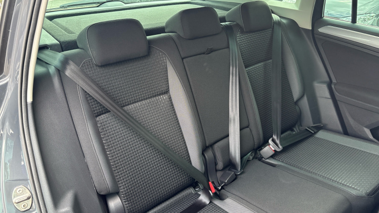 Volkswagen Tiguan 2.0 TDI Active 5dr Diesel Estate